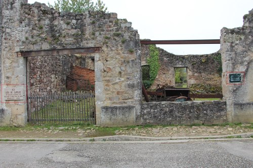 Oradour
                Garage