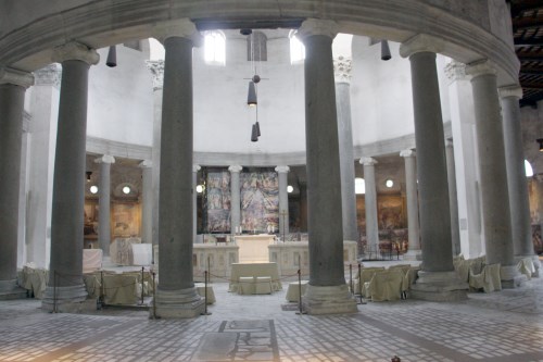 St
Stephen - Round Design